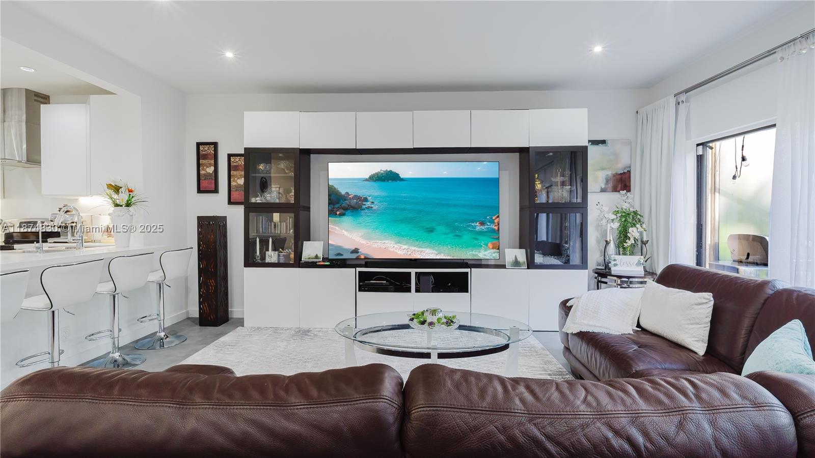 LA MIRAGE OF HARBOR VILG - Residential