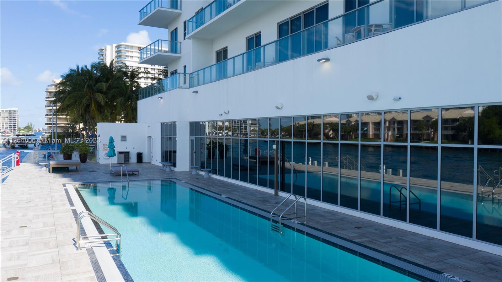 4010 S Ocean Dr CU-1