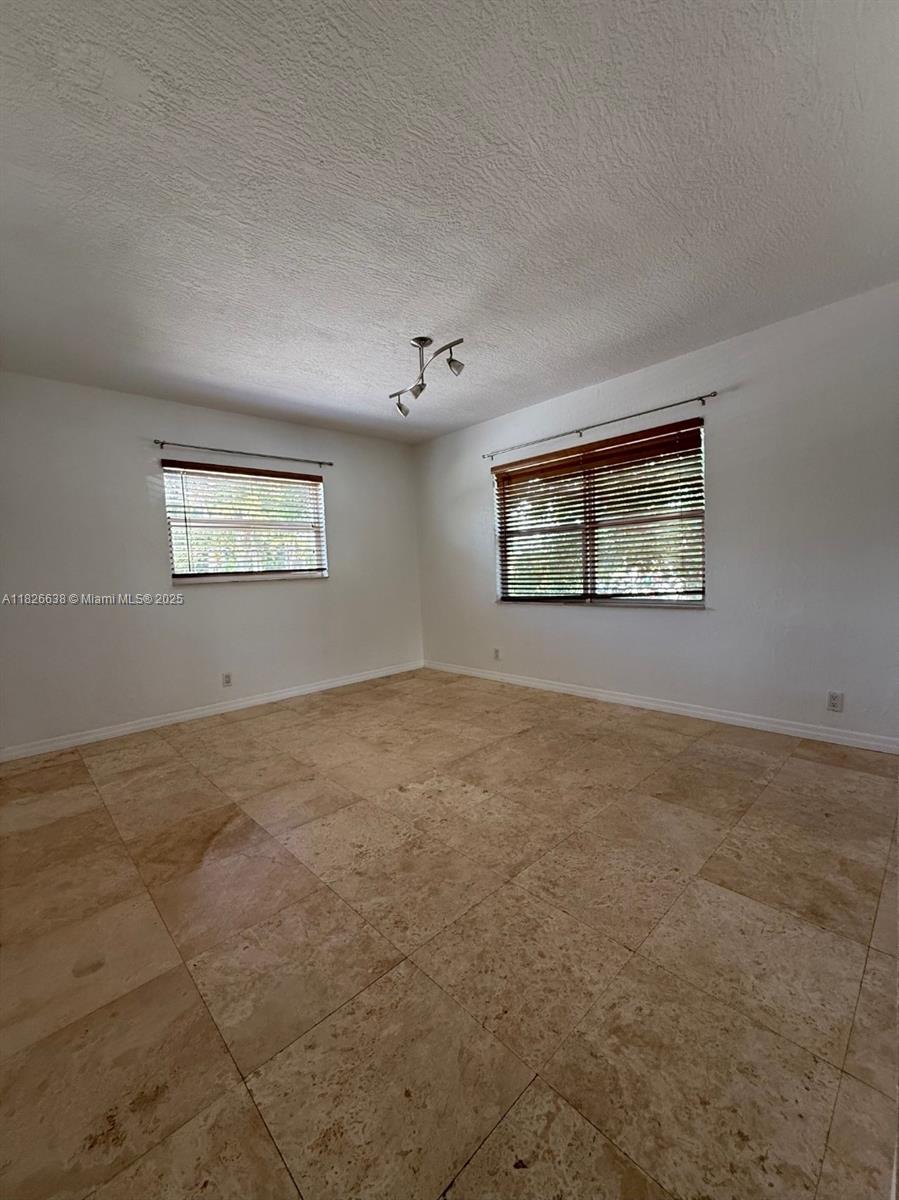 CASCADE FALLS CONDO - Residential Lease