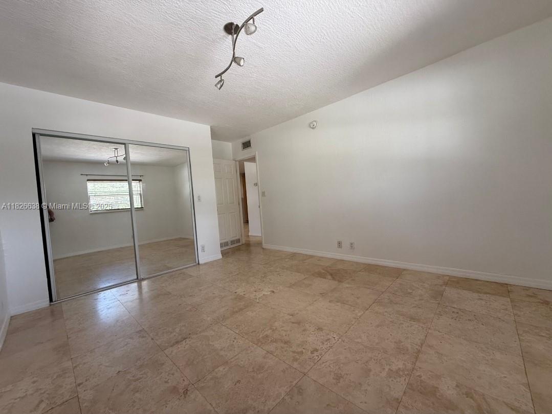 CASCADE FALLS CONDO - Residential Lease