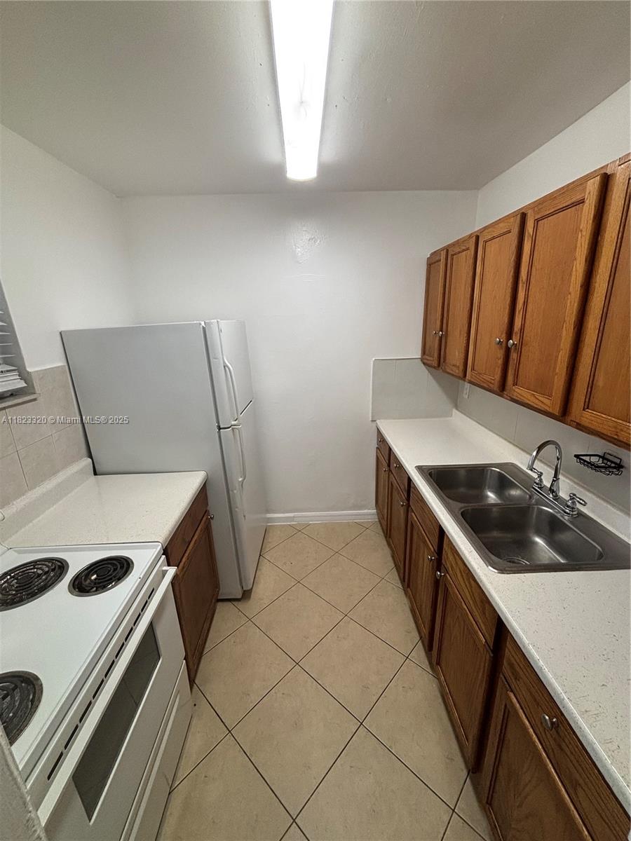 7841 Johnson St 104