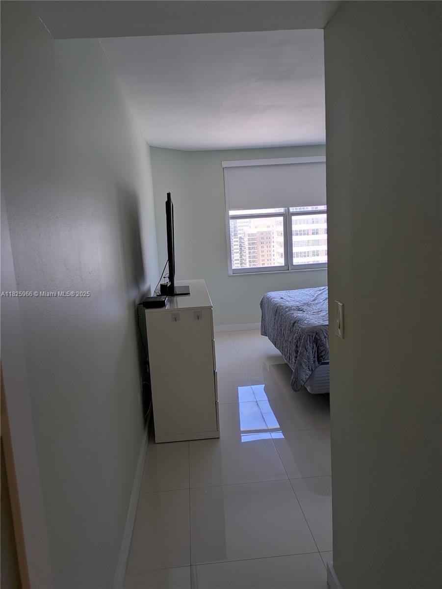 HEMISPHERES CONDO - Residential Lease