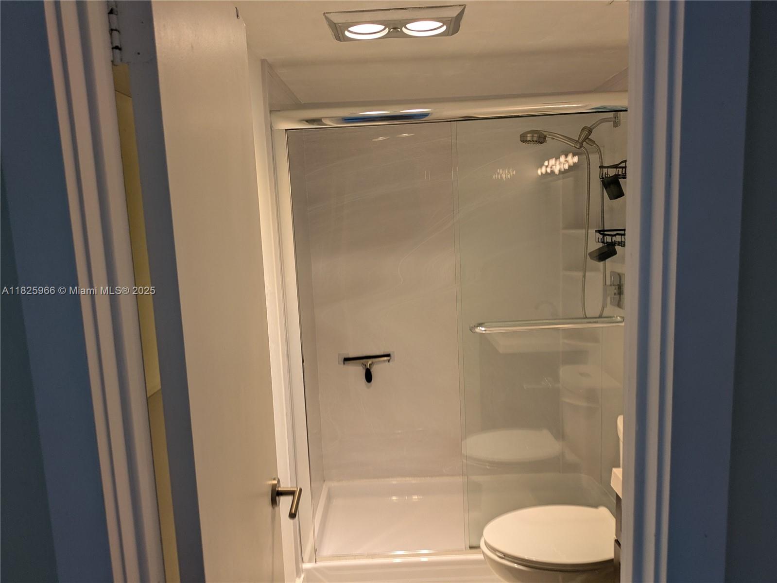 HEMISPHERES CONDO - Residential Lease