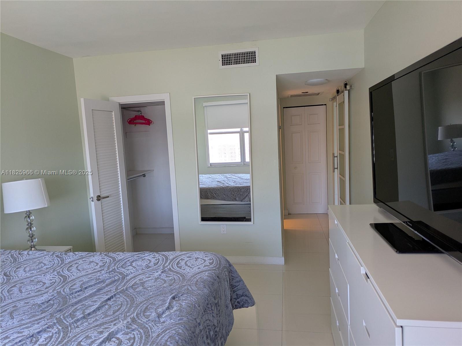 HEMISPHERES CONDO - Residential Lease