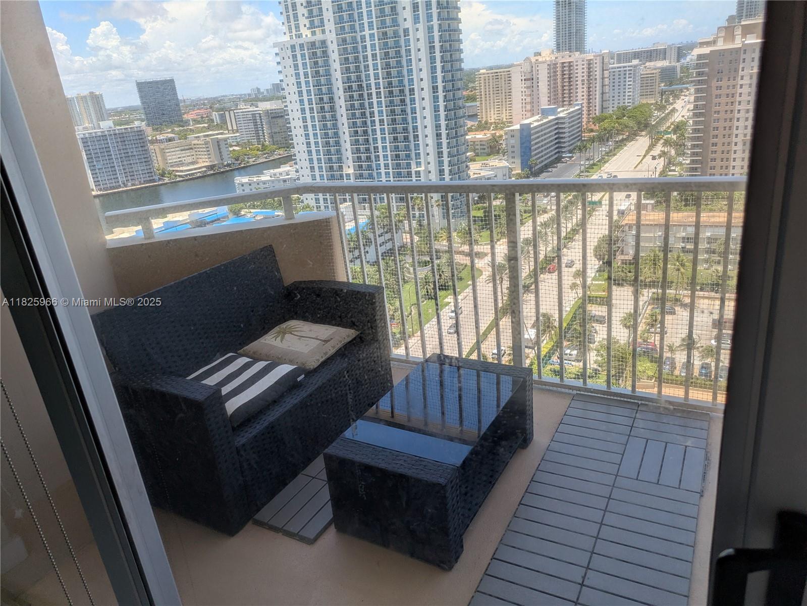 HEMISPHERES CONDO - Residential Lease