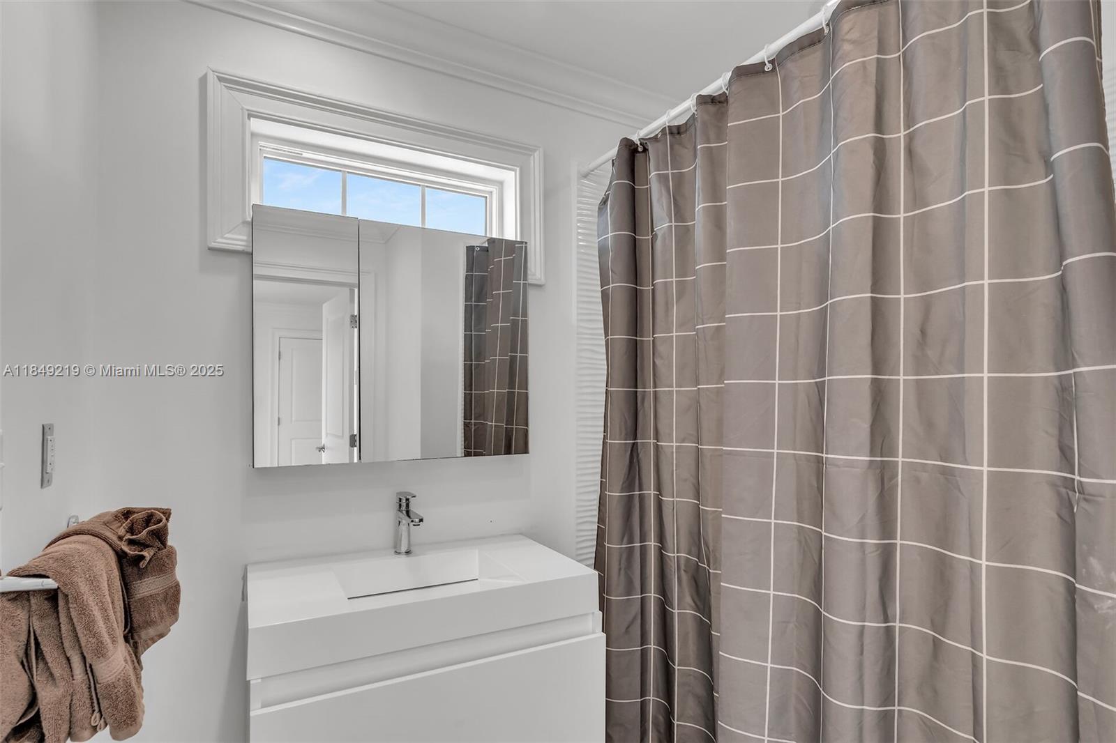 KEY LARGO OCEAN RESORT CO - Residential