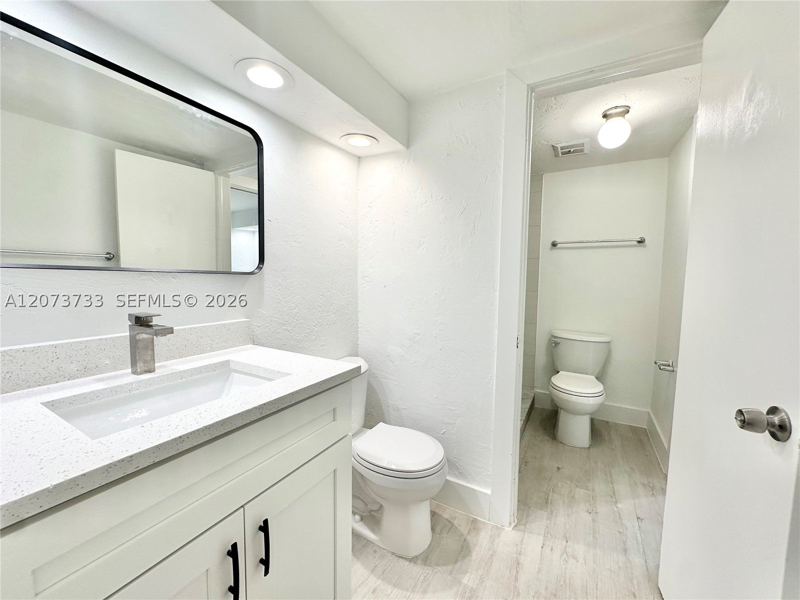 6890 N Kendall Dr B204