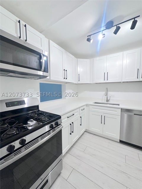 Photo of 6890 N Kendall Dr #B204, Pinecrest, FL 33156 (MLS # A12073733)