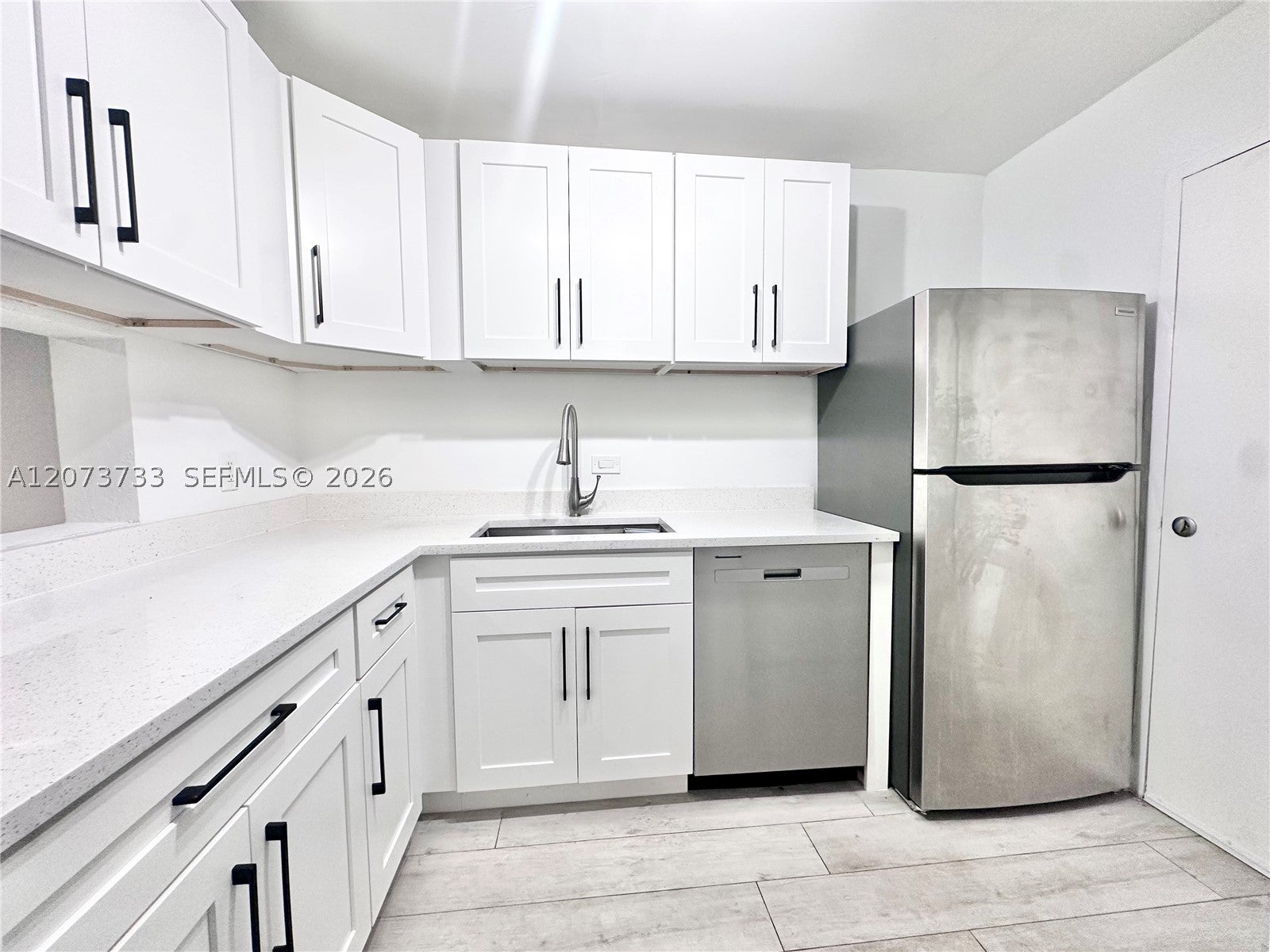 6890 N Kendall Dr B204