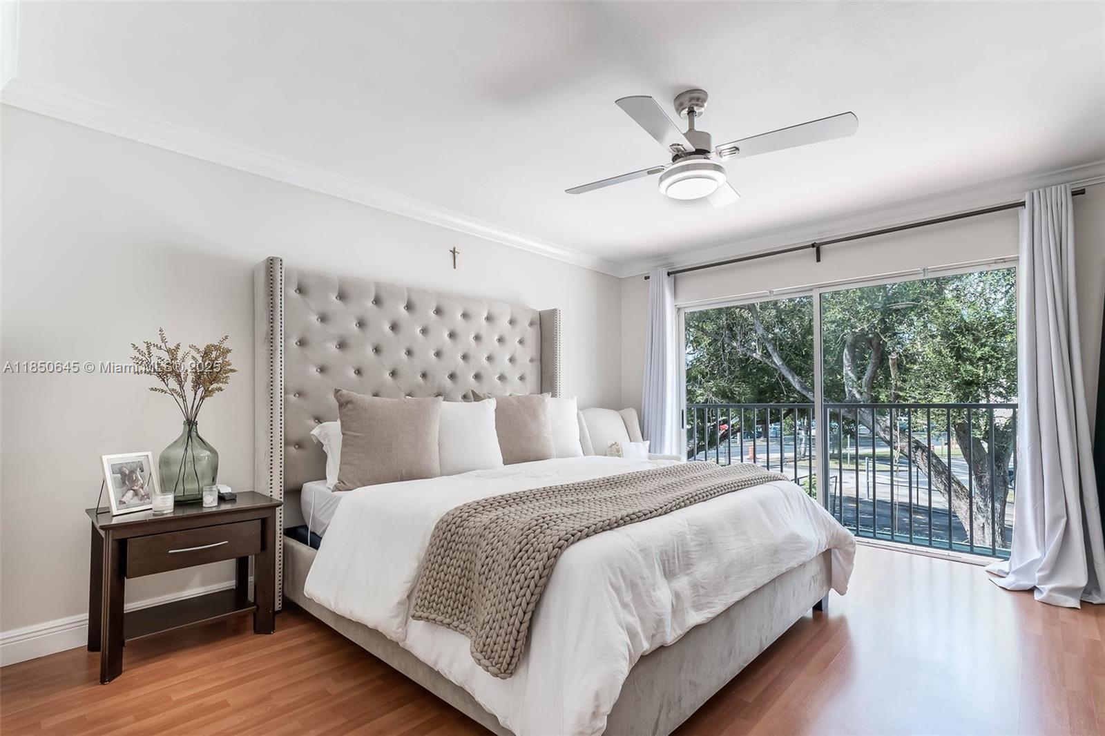 DORAL GREENS - Residential