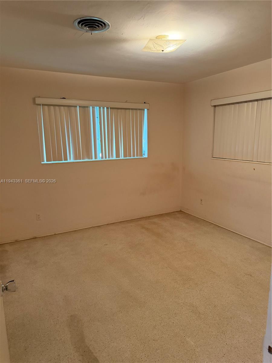 CENTRAL GOLF SEC OF HOLLY - Residential