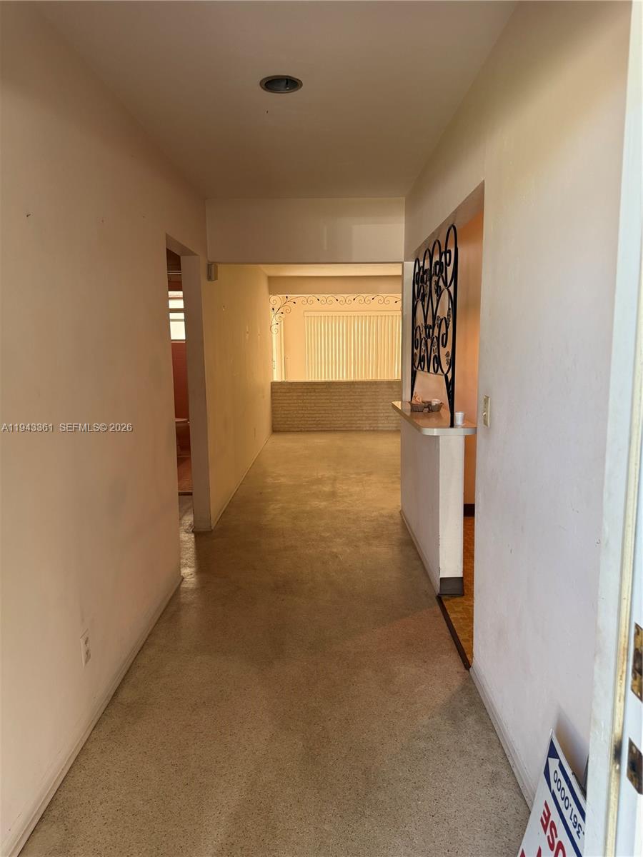 CENTRAL GOLF SEC OF HOLLY - Residential