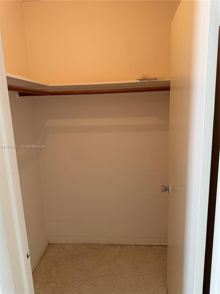 CENTRAL GOLF SEC OF HOLLY - Residential