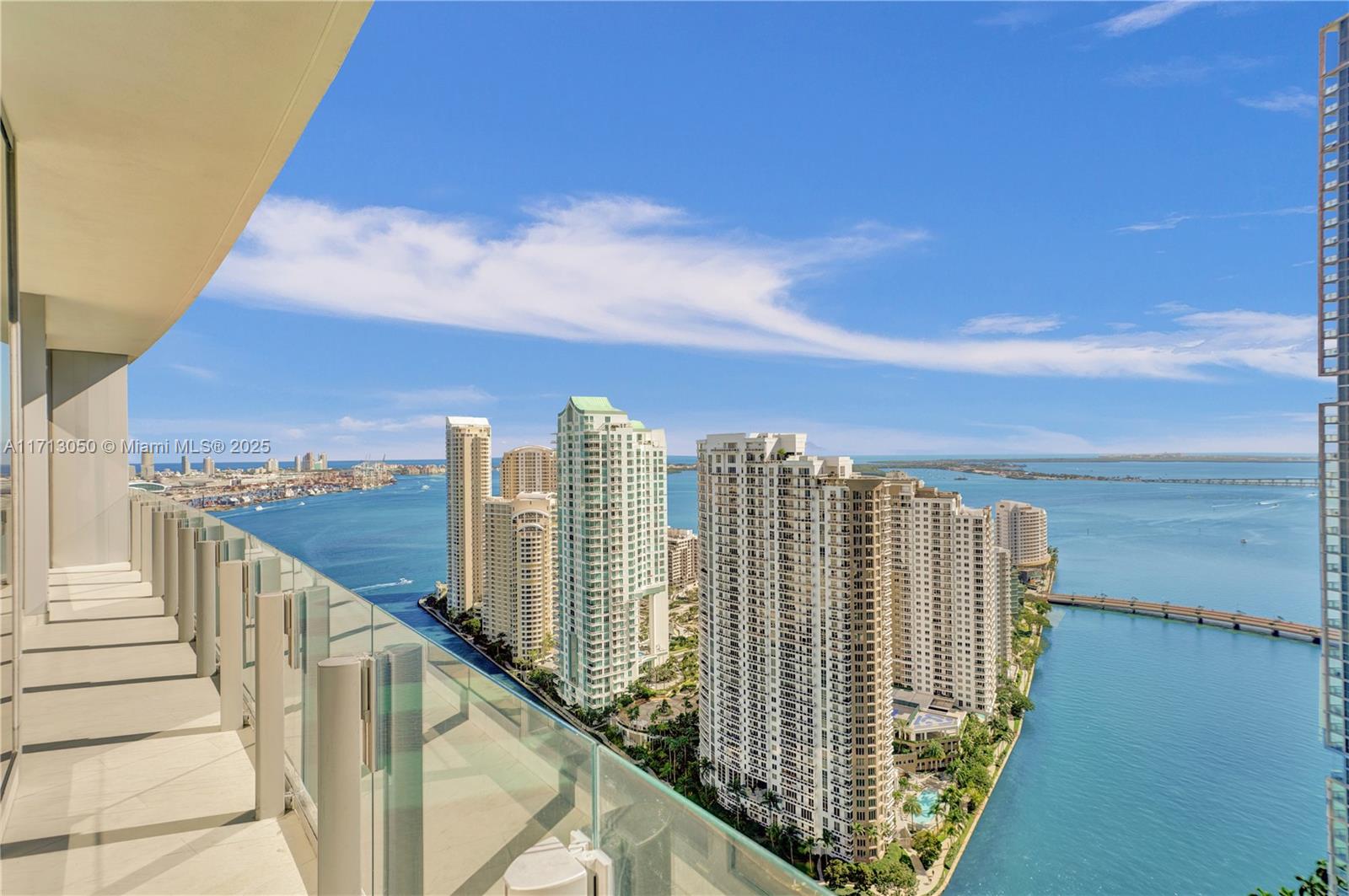 ASTON MARTIN RESIDENCES - Residential