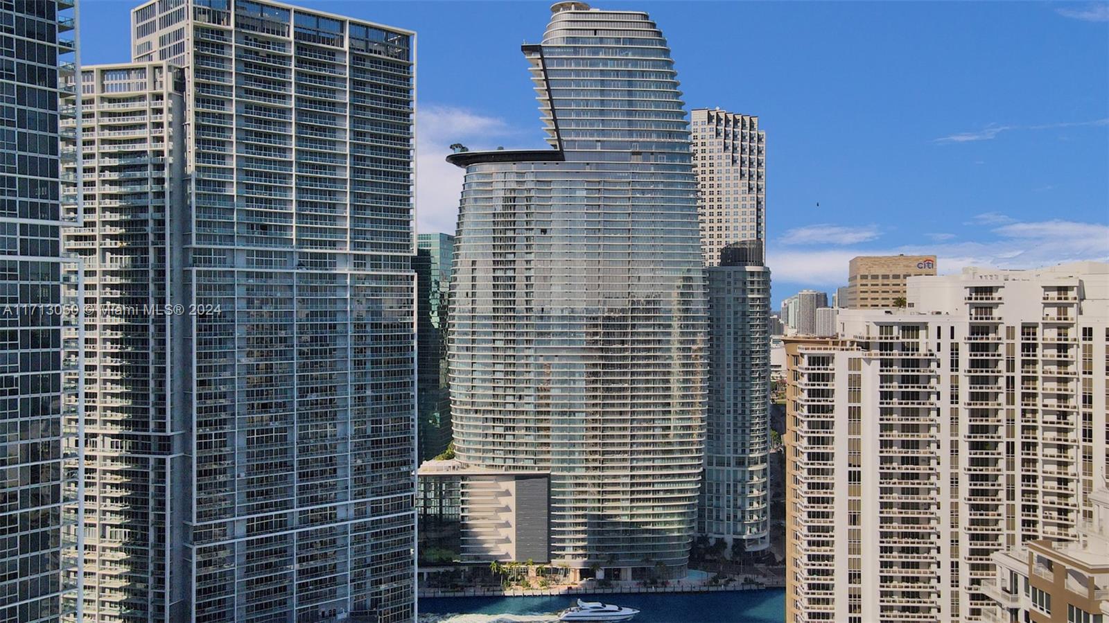 300 Biscayne Blvd Way 3605, Miami, Broward County, Florida - 2 Bedrooms  
4 Bathrooms - 