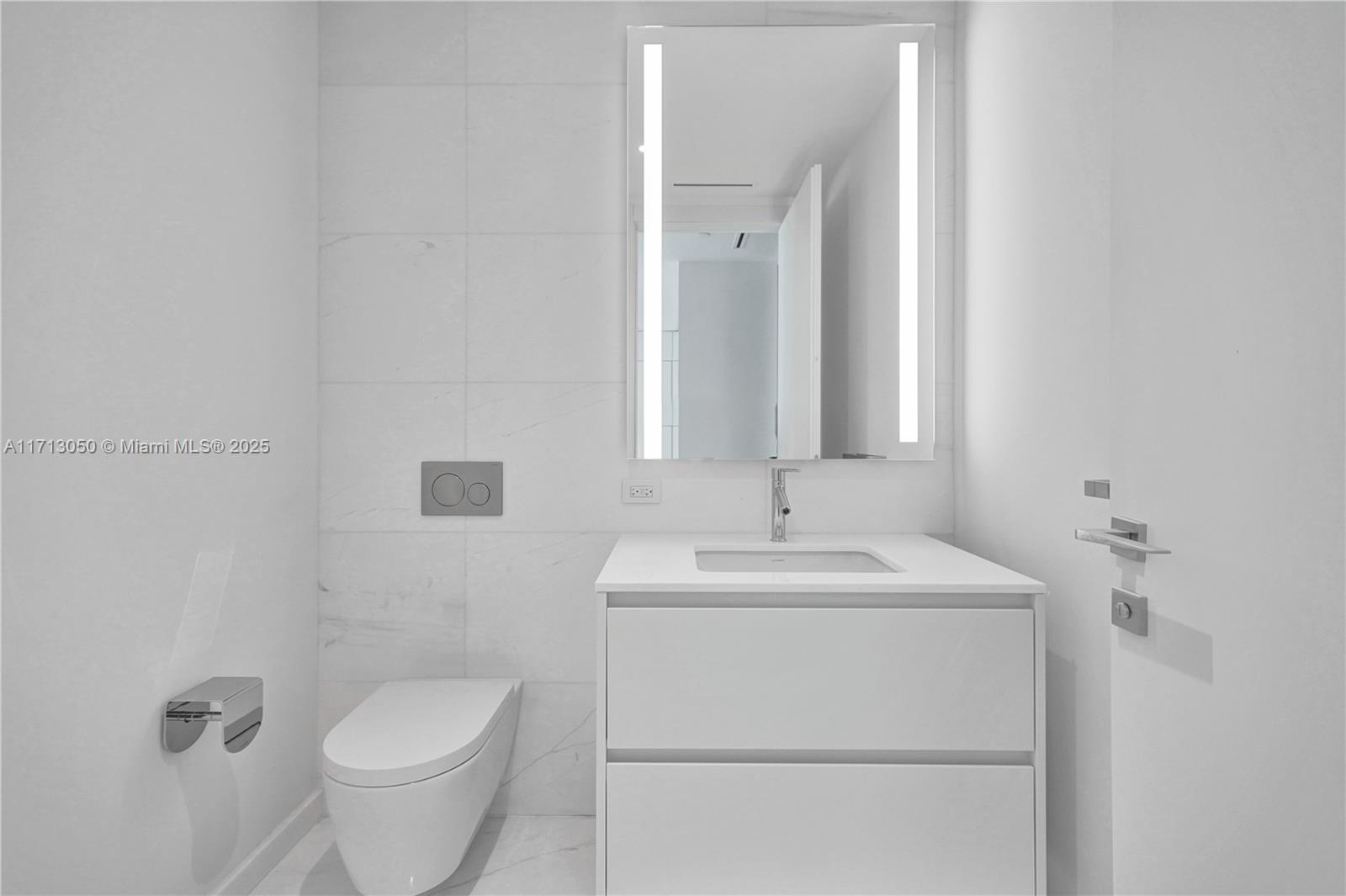 ASTON MARTIN RESIDENCES - Residential