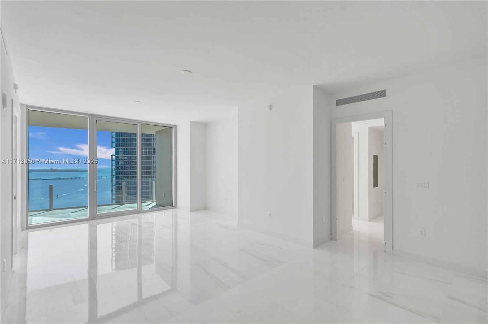 ASTON MARTIN RESIDENCES - Residential