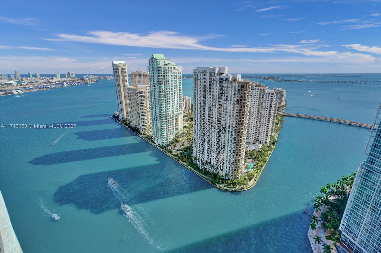 ASTON MARTIN RESIDENCES - Residential