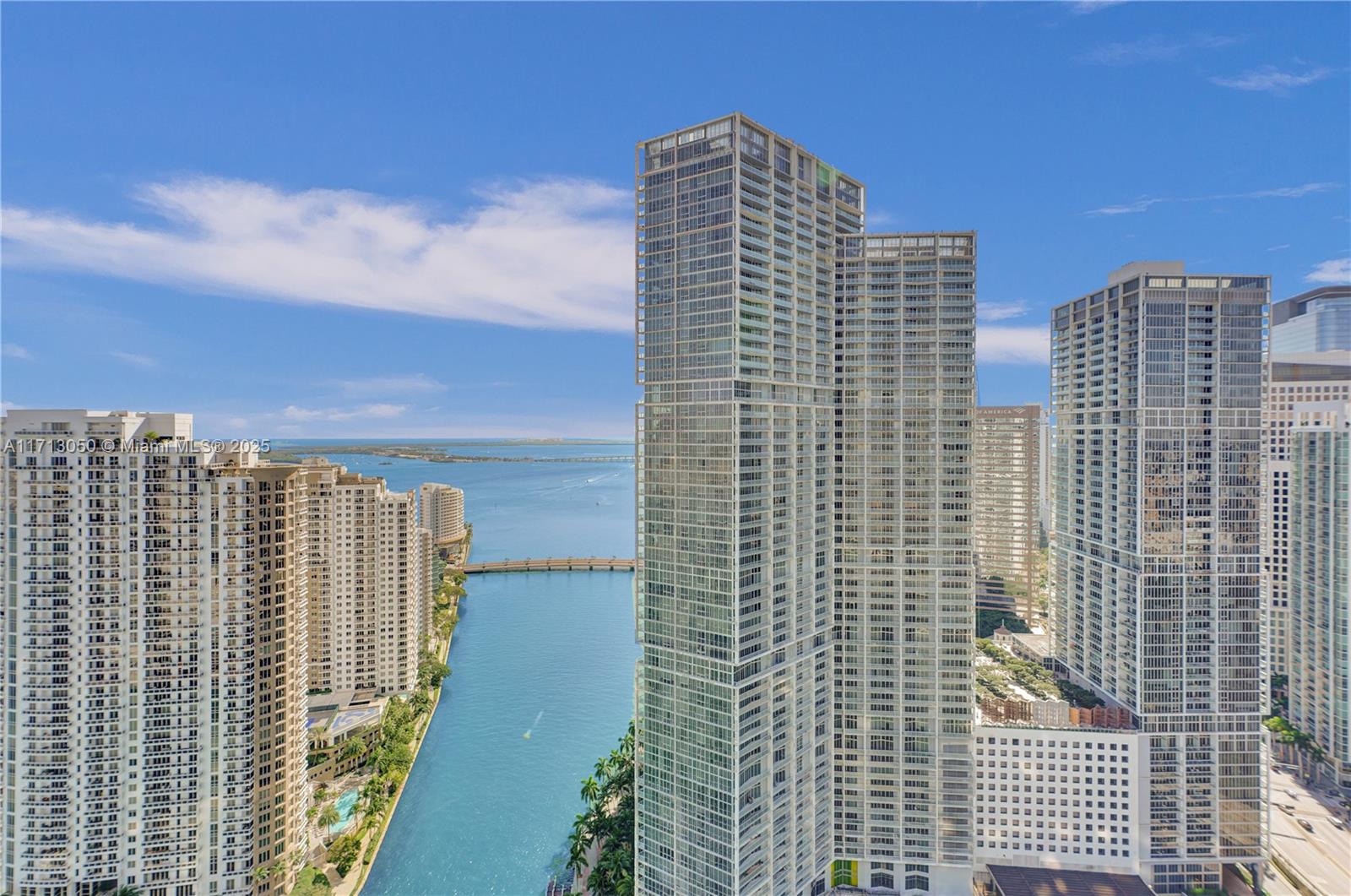 ASTON MARTIN RESIDENCES - Residential