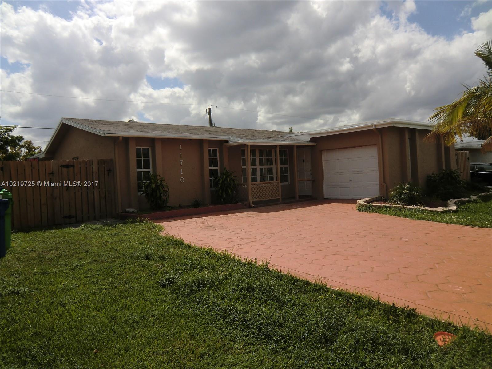 Sunrise Golf Village Sec - Residential