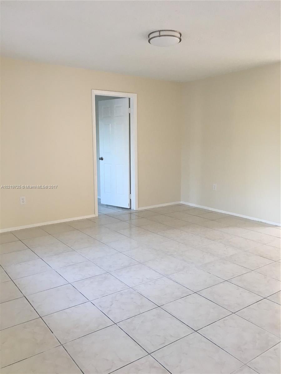 Sunrise Golf Village Sec - Residential