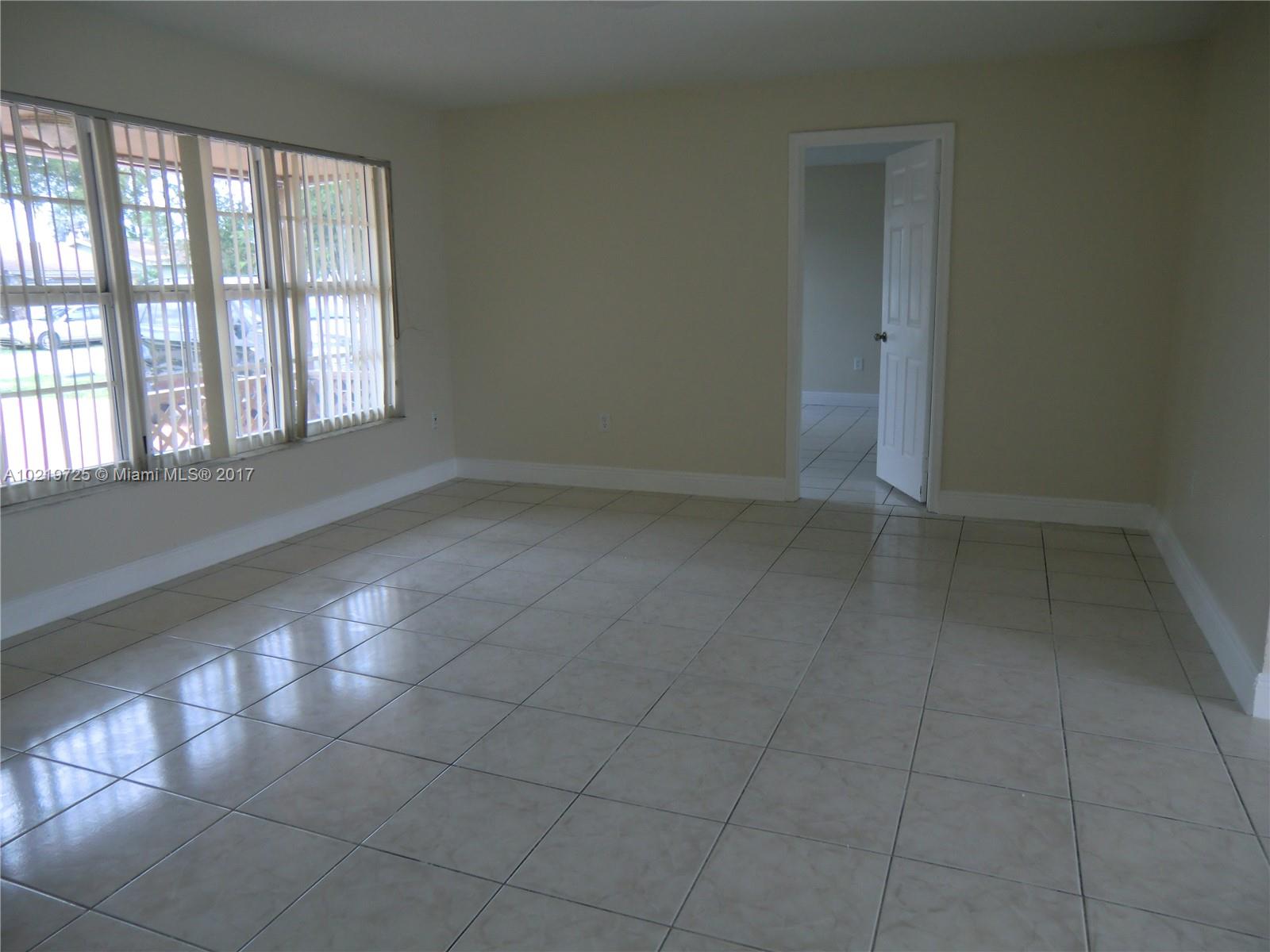 Sunrise Golf Village Sec - Residential