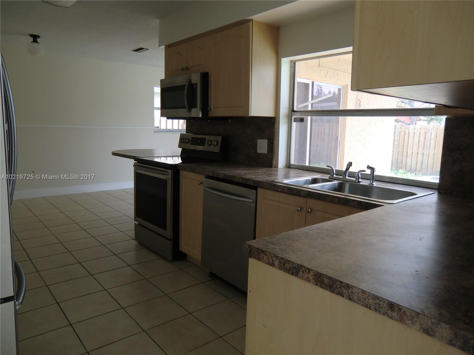 Sunrise Golf Village Sec - Residential
