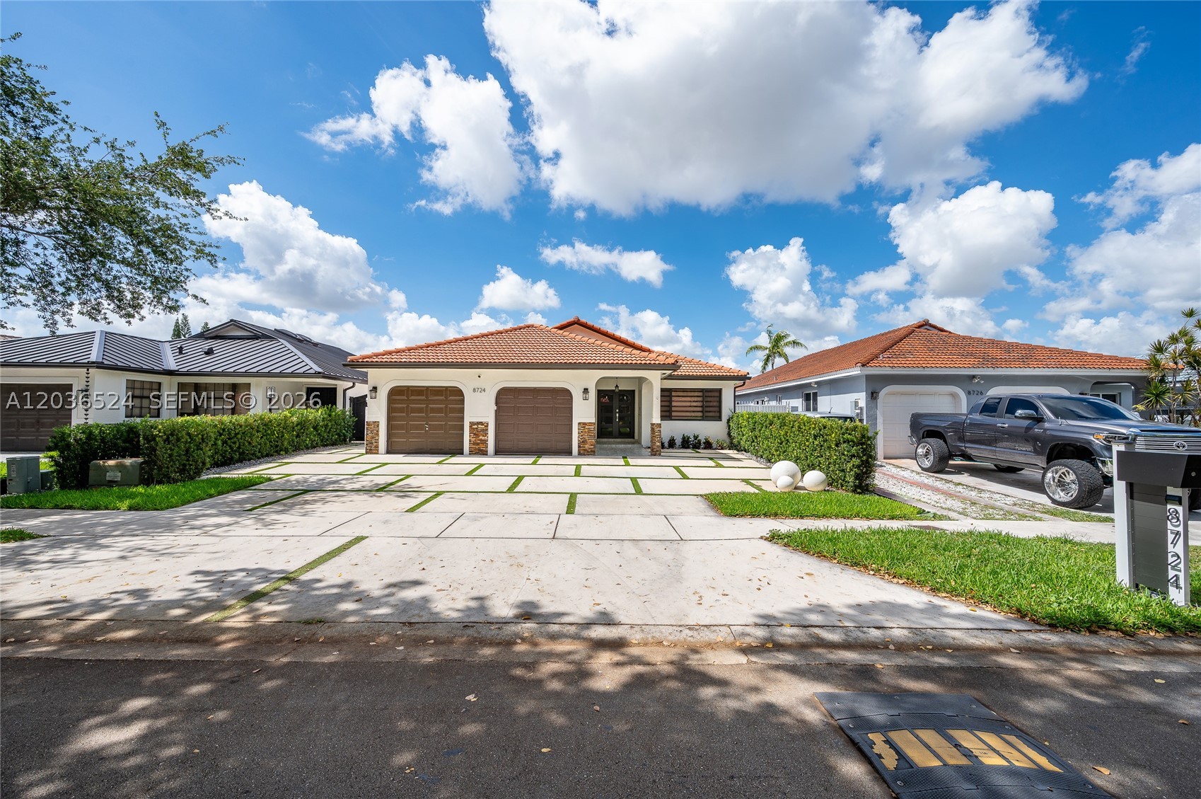 8724 NW 149th Ter
