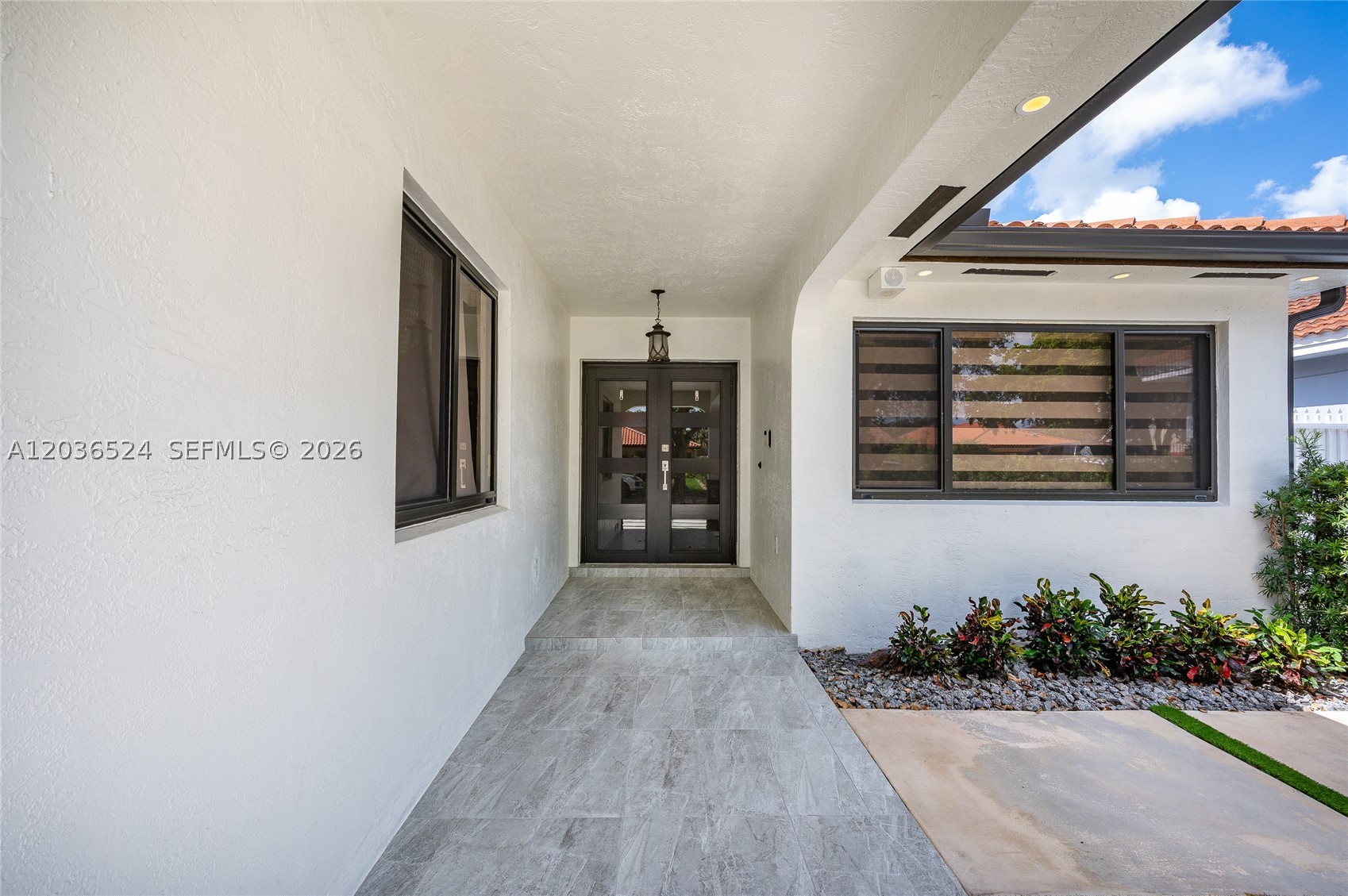 8724 NW 149th Ter