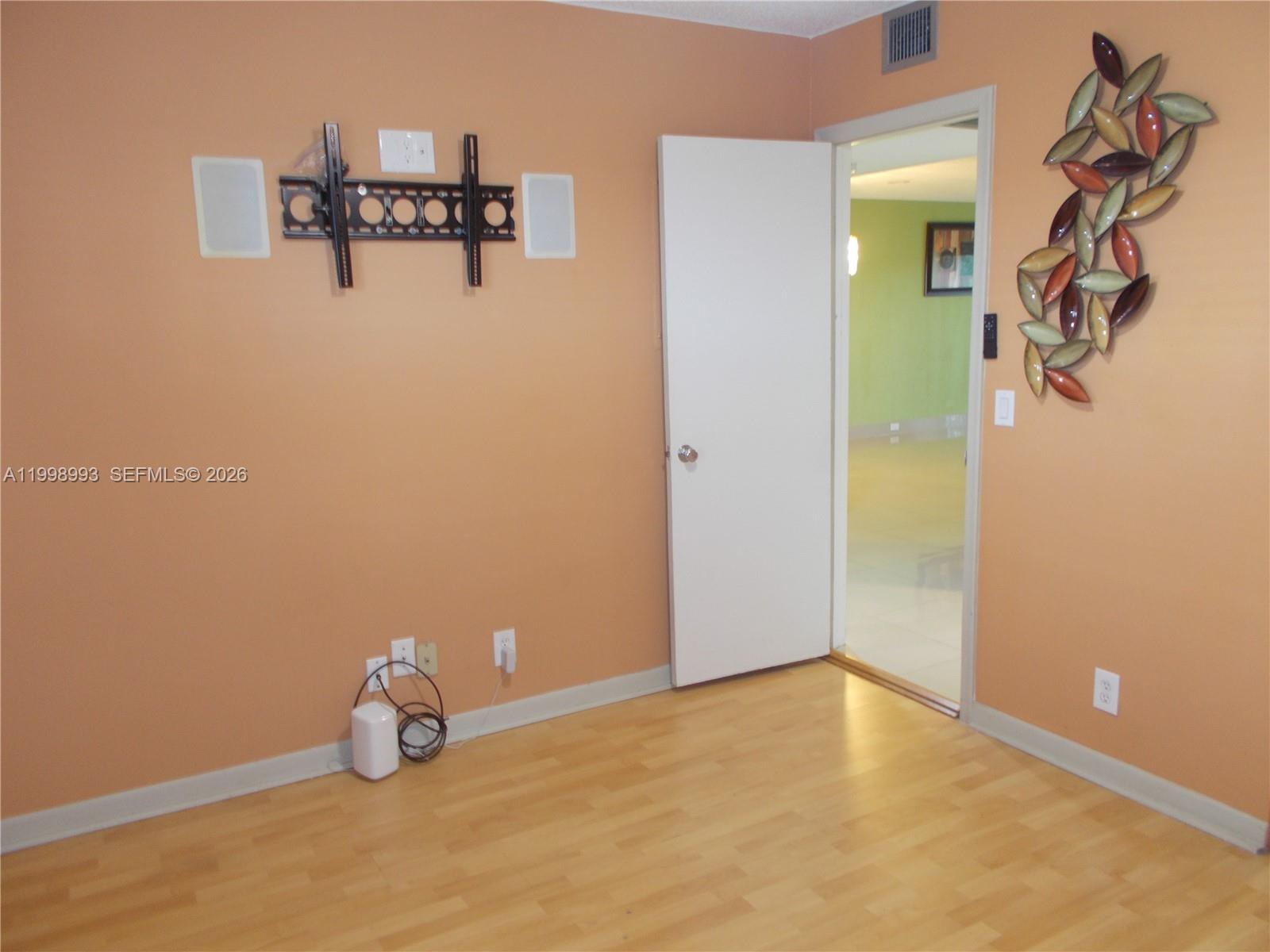 IVANHOE EAST AT CENTURY V - Residential