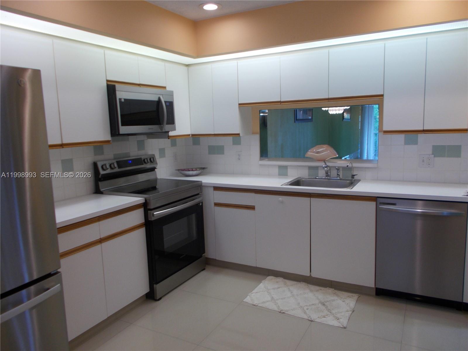 IVANHOE EAST AT CENTURY V - Residential