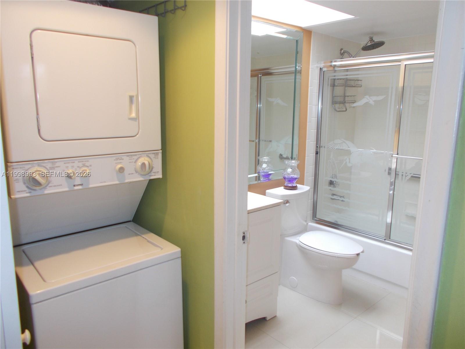 IVANHOE EAST AT CENTURY V - Residential