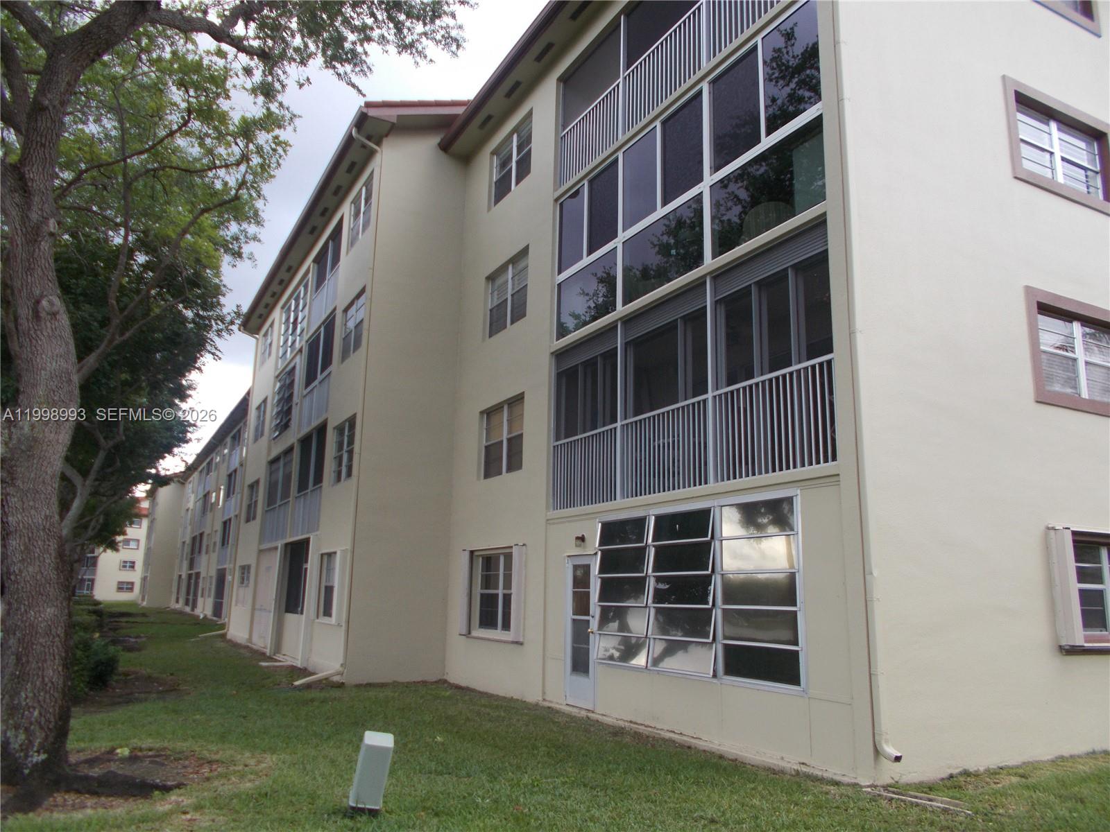 IVANHOE EAST AT CENTURY V - Residential