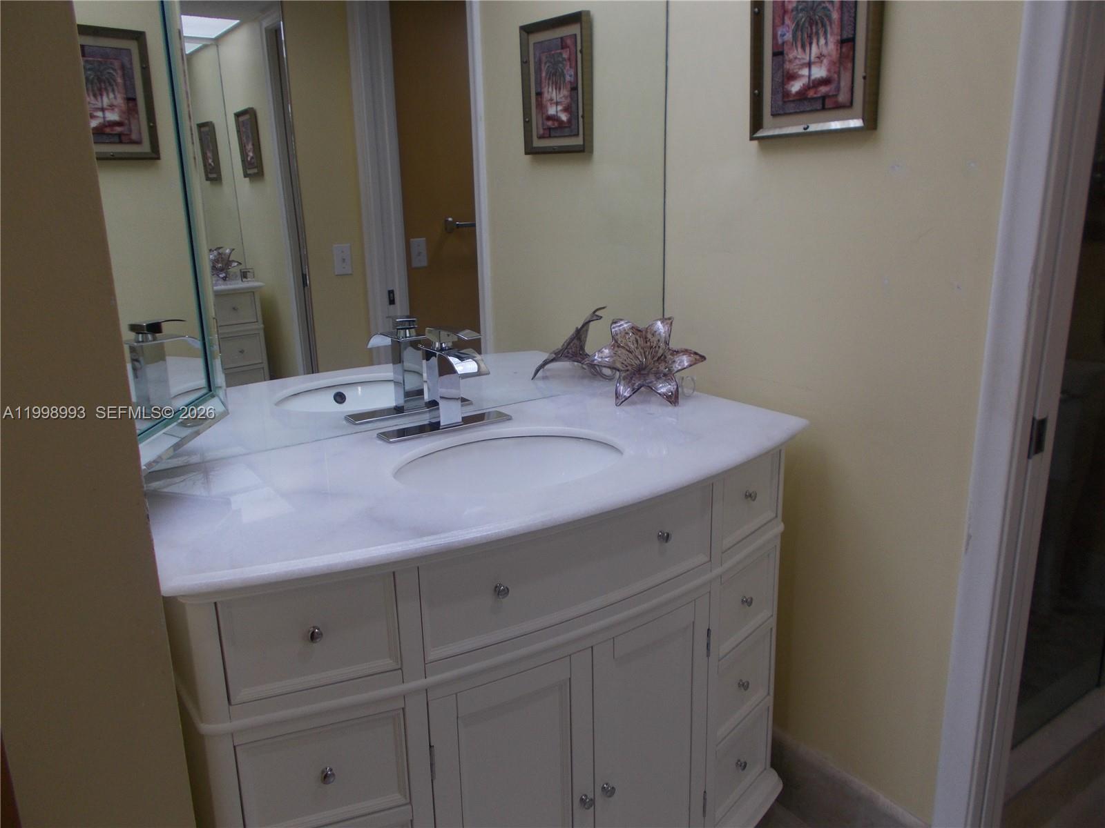 IVANHOE EAST AT CENTURY V - Residential