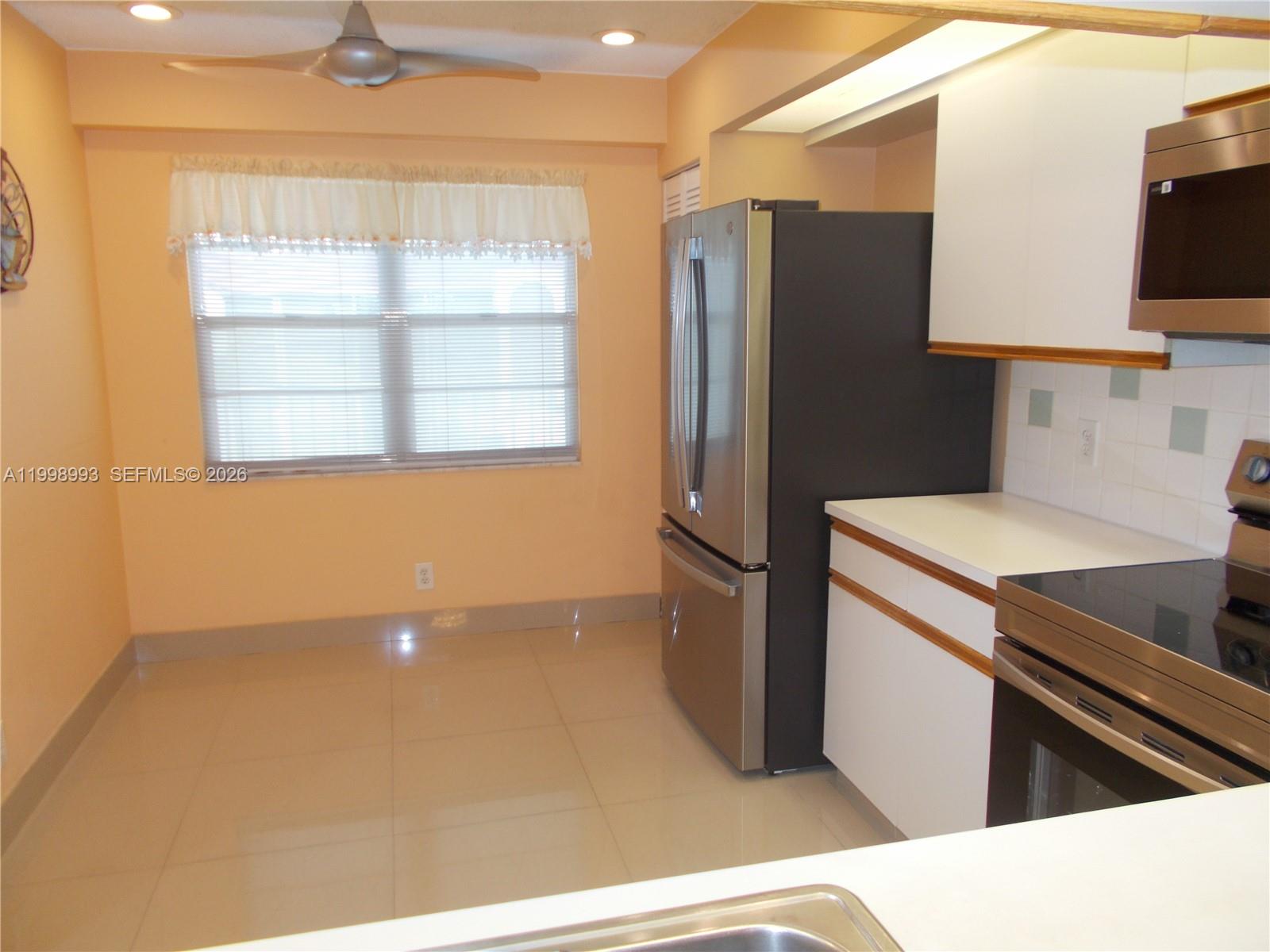 IVANHOE EAST AT CENTURY V - Residential