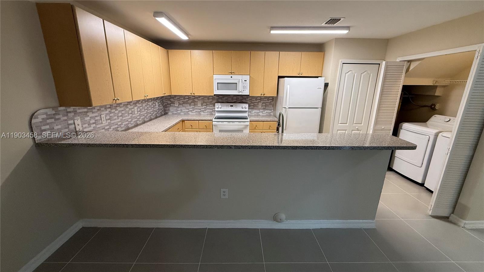 THE COURTS AT BAYSHORE I - Residential