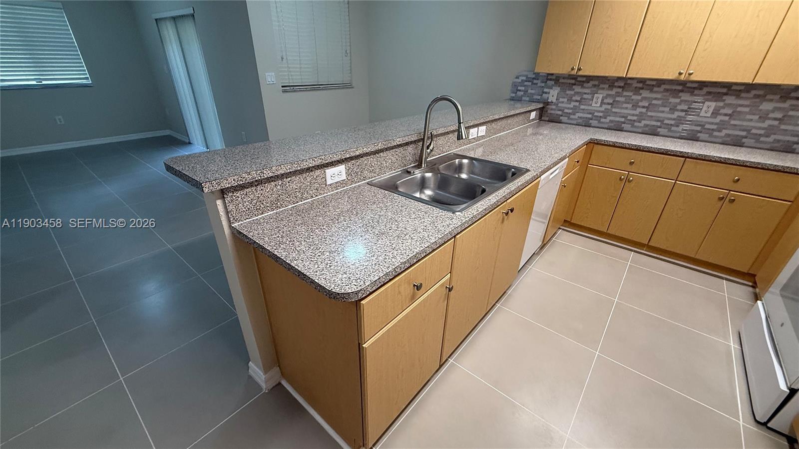 THE COURTS AT BAYSHORE I - Residential