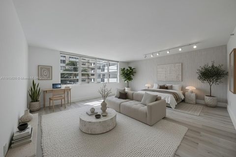 100 Lincoln Rd 626 Miami Beach FL 33139