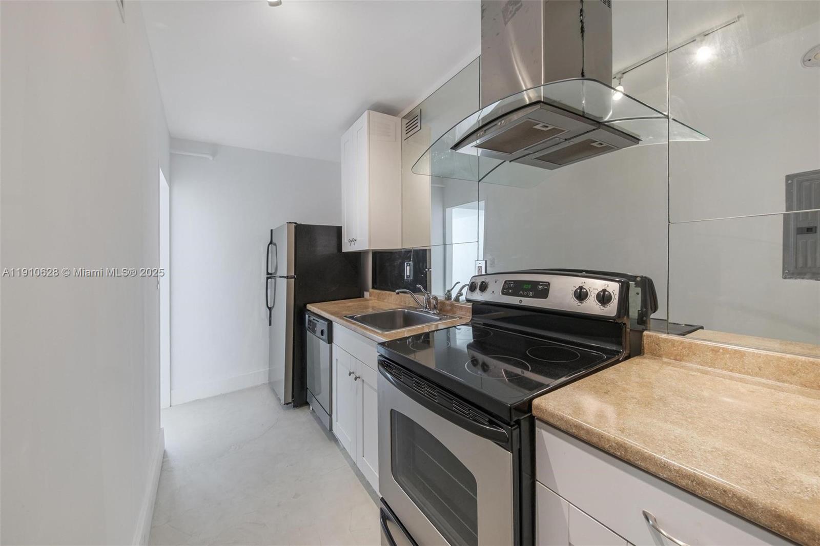 THE DECOPLAGE CONDO - Residential