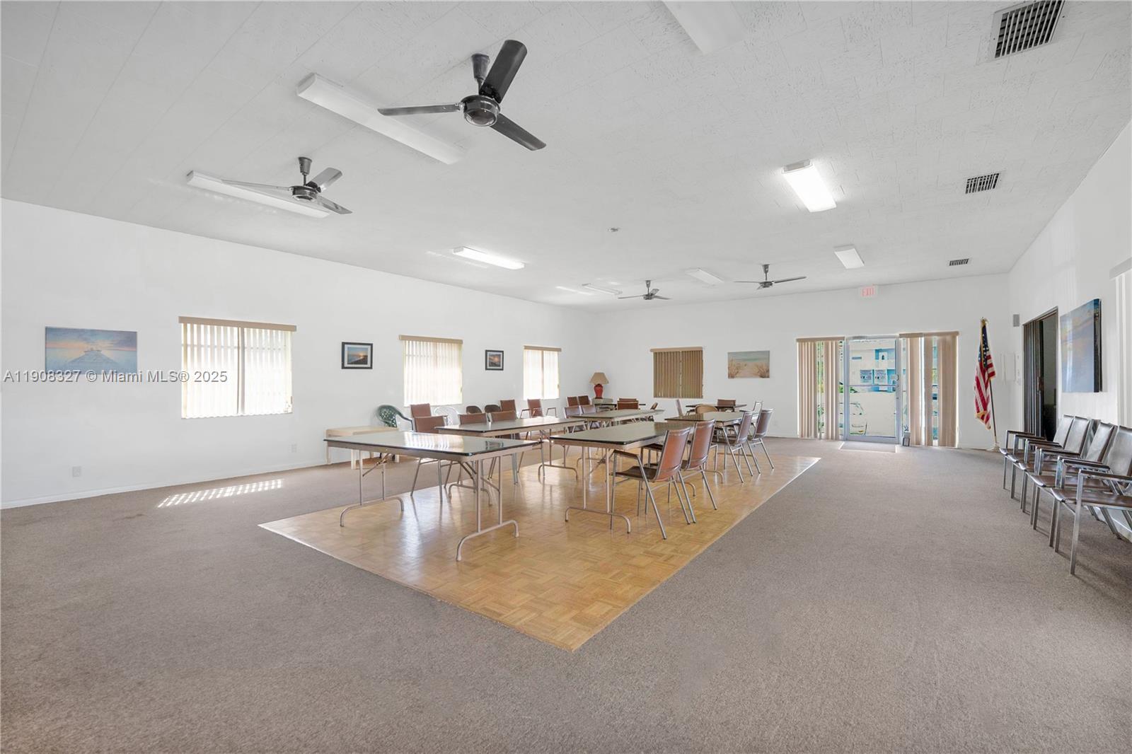 TALLWOOD NORTH CONDO - Residential