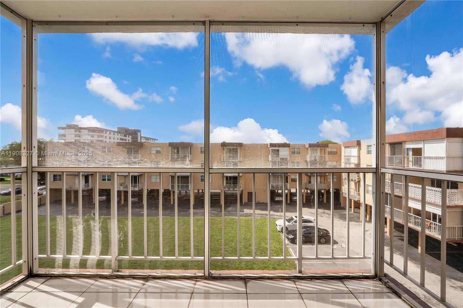 TALLWOOD NORTH CONDO - Residential