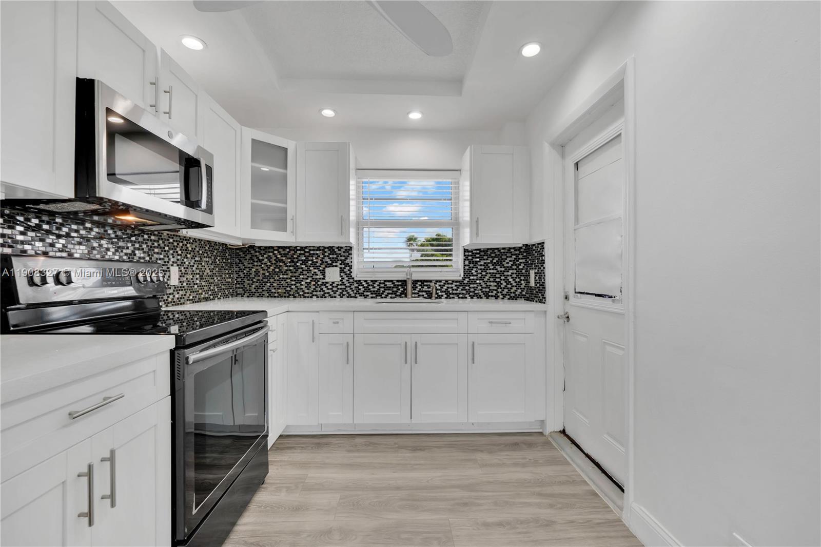 TALLWOOD NORTH CONDO - Residential