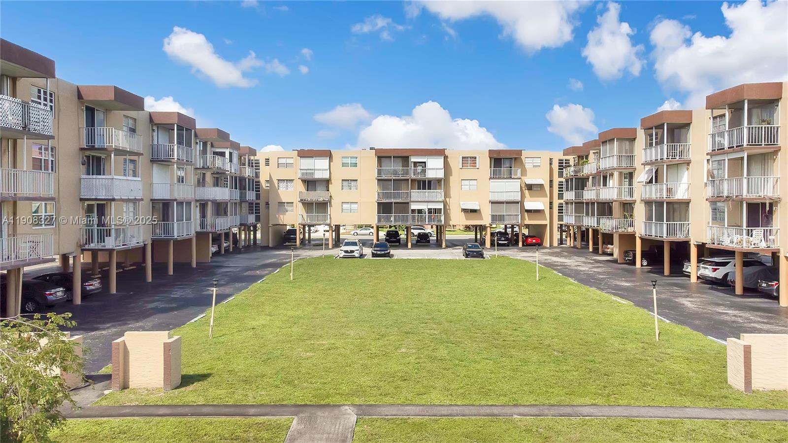 TALLWOOD NORTH CONDO - Residential