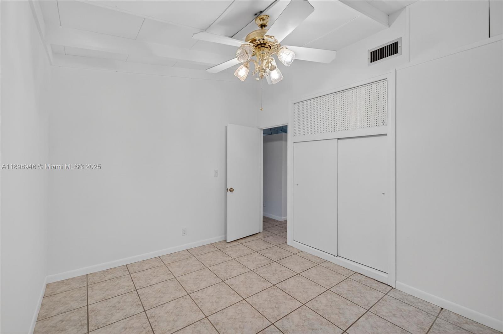 Lauderdale Isles - Residential