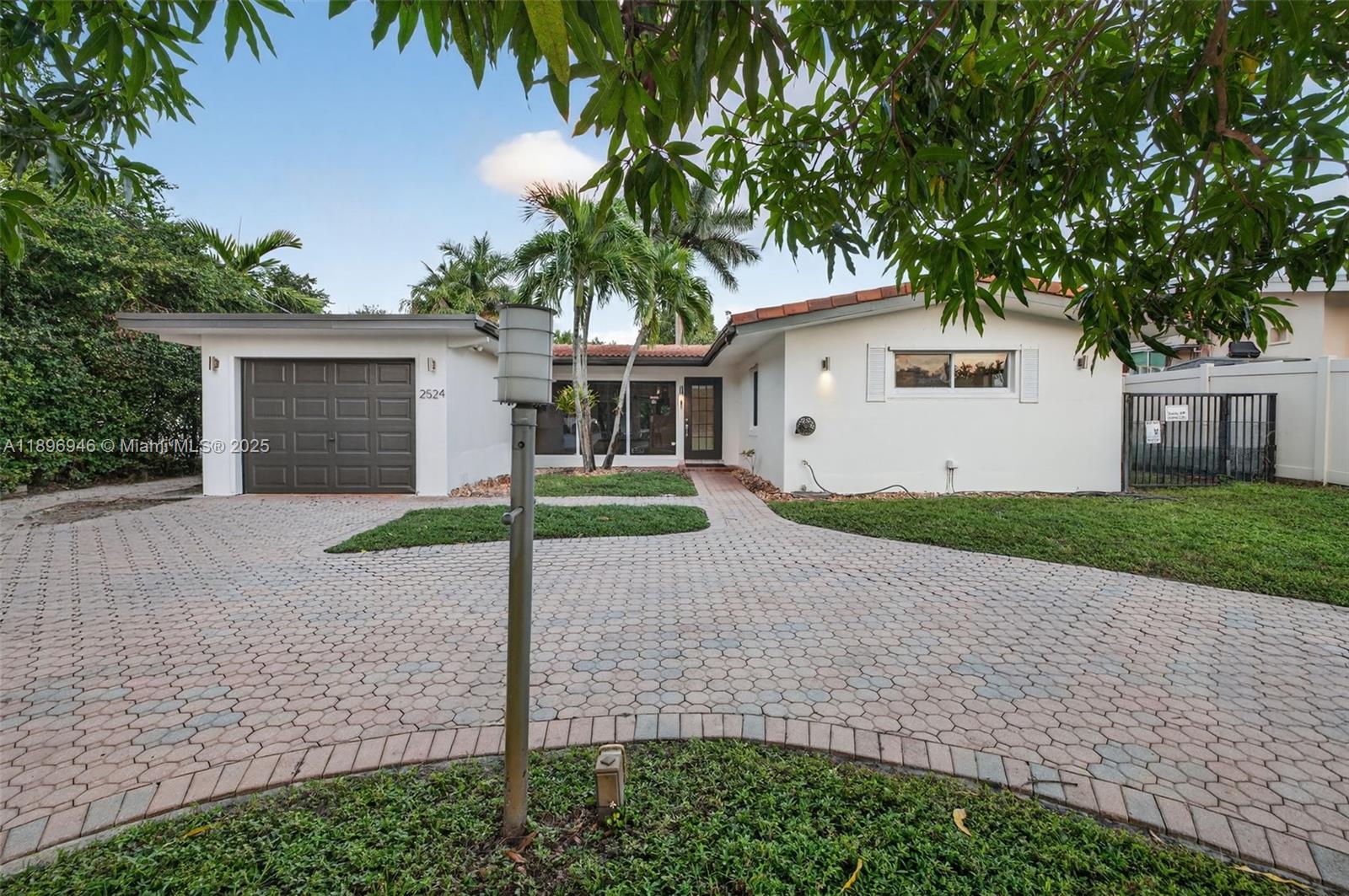 Lauderdale Isles - Residential