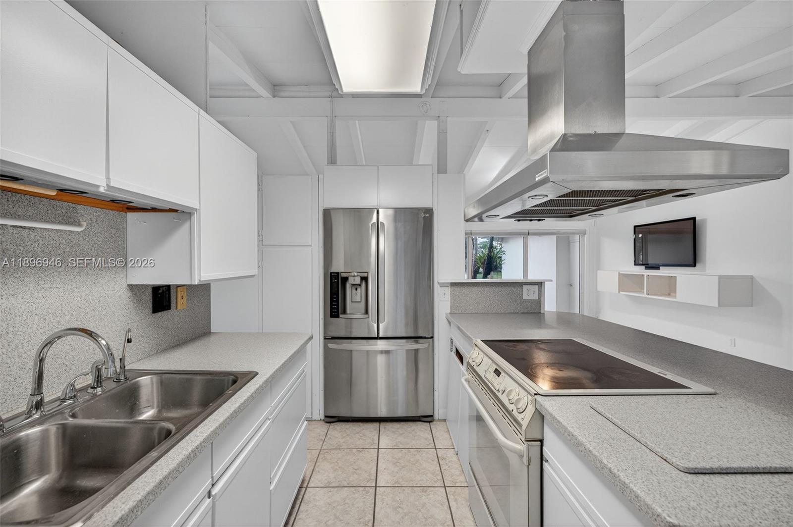 Lauderdale Isles - Residential