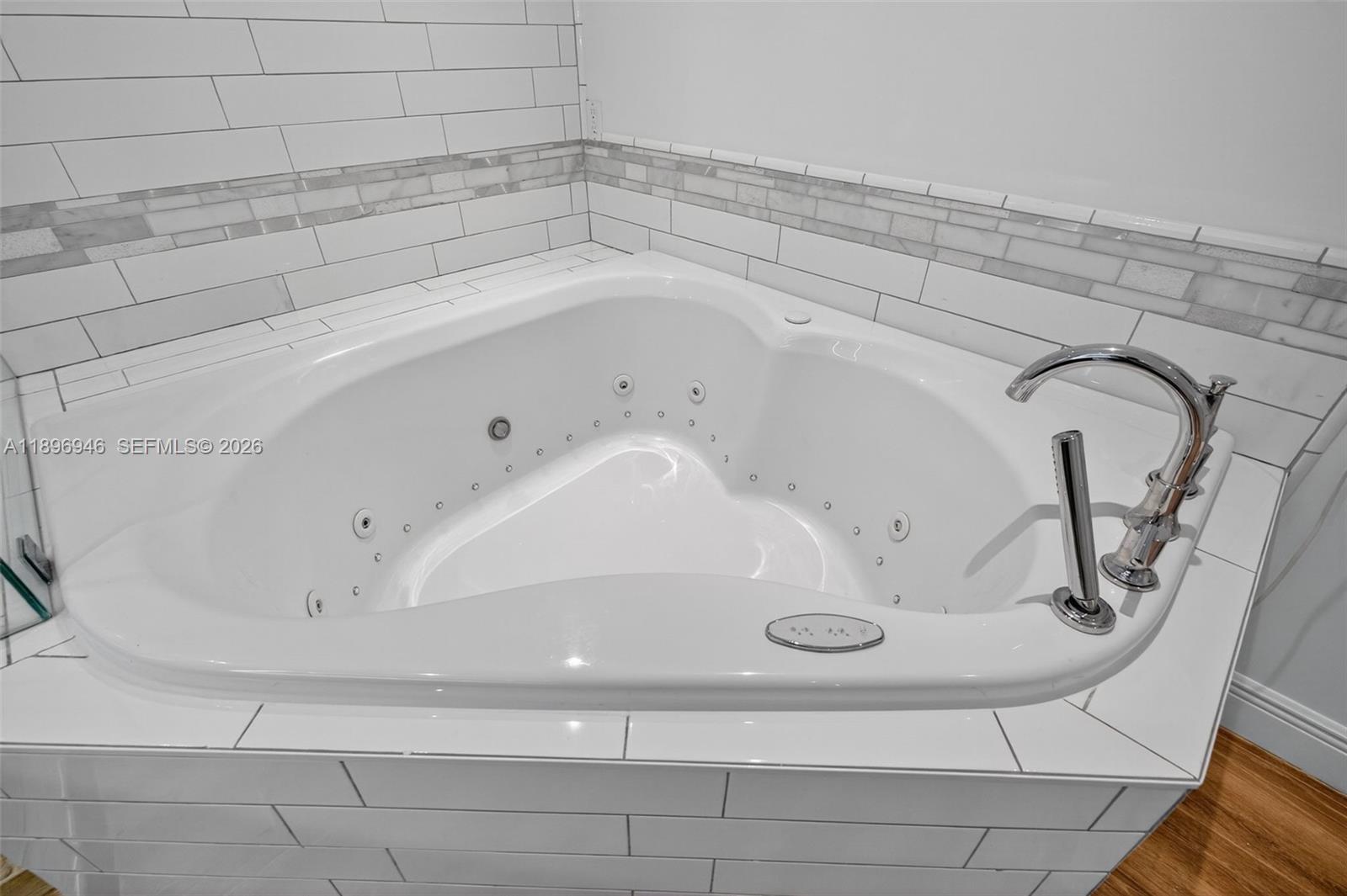 Lauderdale Isles - Residential