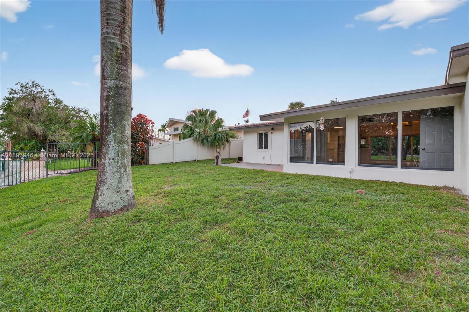 Lauderdale Isles - Residential