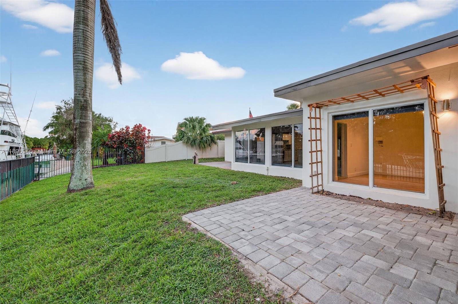 Lauderdale Isles - Residential