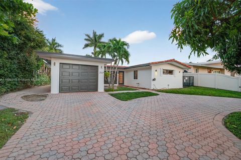 2524 Marathon Ln Fort Lauderdale FL 33312
